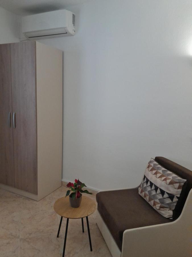 Moni 85 Family House Hotell Sozopol Eksteriør bilde