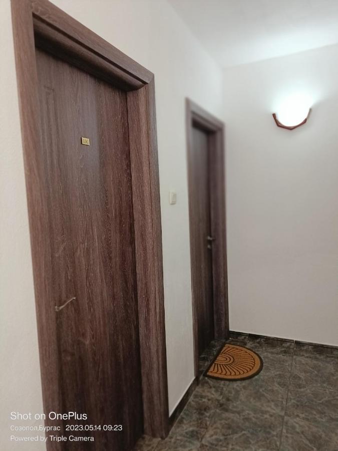 Moni 85 Family House Hotell Sozopol Eksteriør bilde