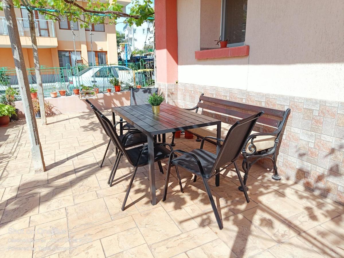Moni 85 Family House Hotell Sozopol Eksteriør bilde