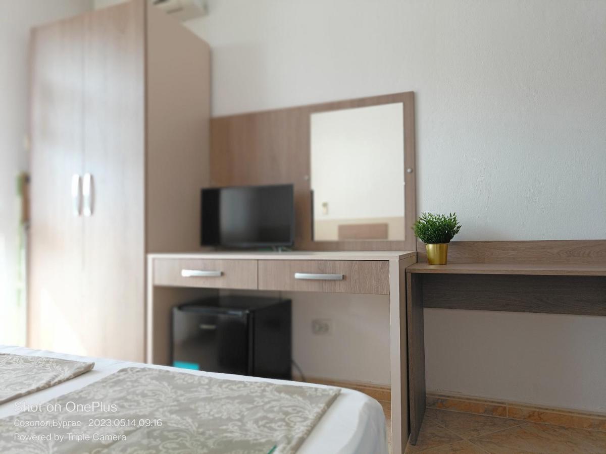 Moni 85 Family House Hotell Sozopol Eksteriør bilde