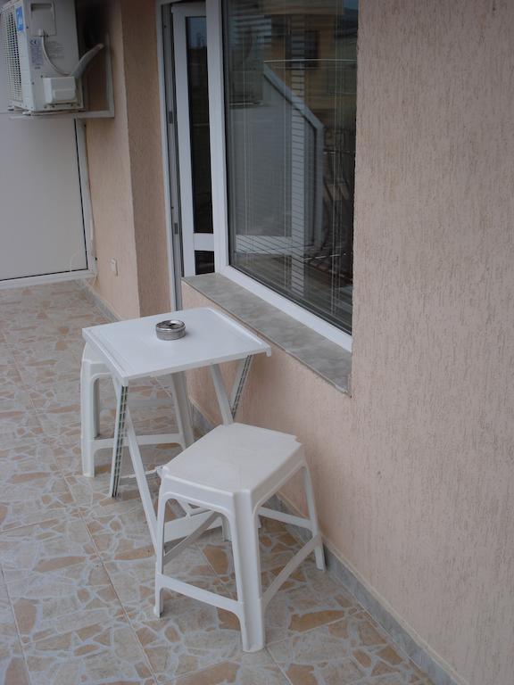 Moni 85 Family House Hotell Sozopol Rom bilde